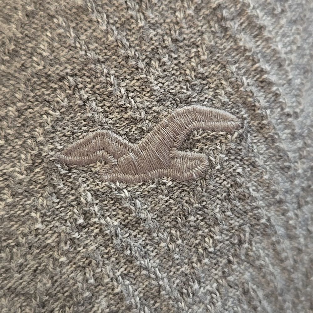 Hollister Gray Chevron Knit Short Sleeve Shirt Medium Top - Picture 3 of 10